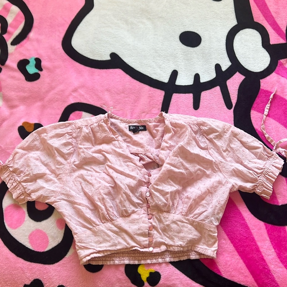 pink cropped button up